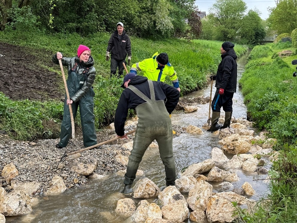 Arbeitseinsatz an der Kleinen Paar