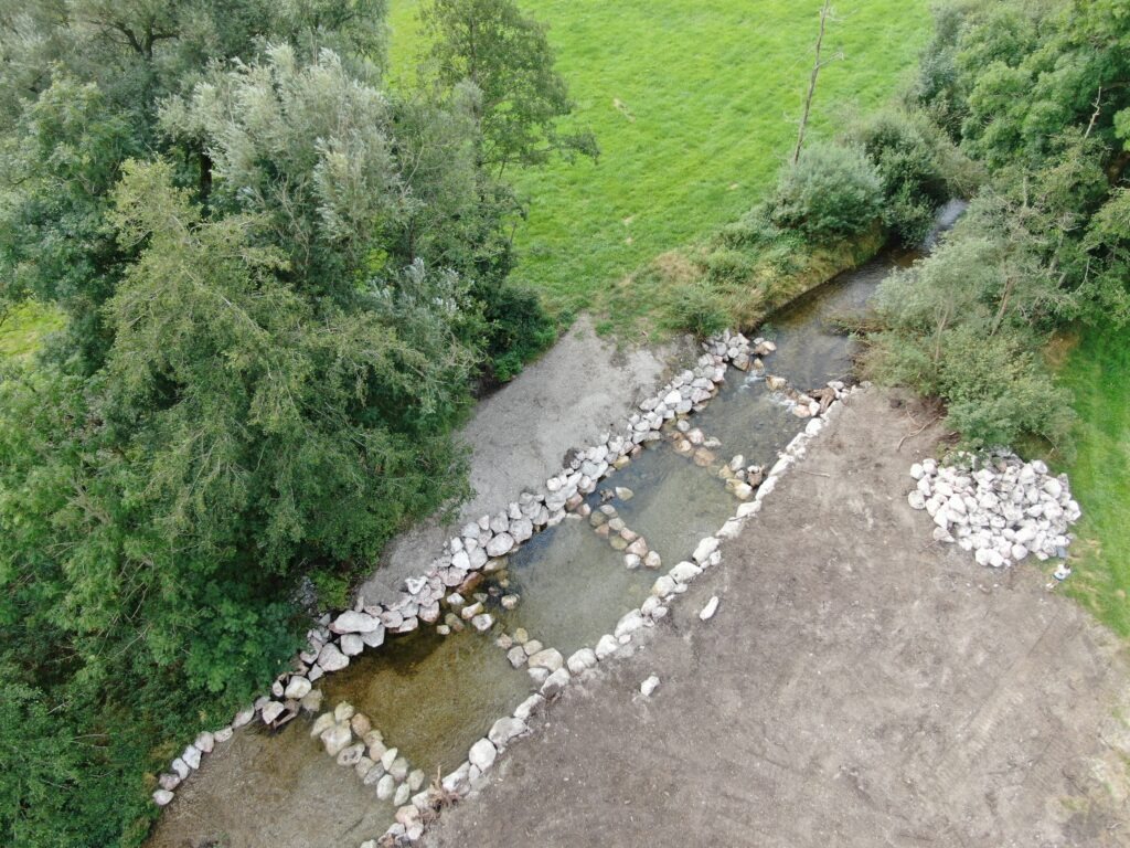 Einbau der Riegel nach Wehrrückbau